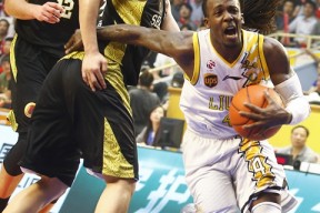 爱游戏官方入口包含从山东男篮迎意甲关键赛到尼斯转会期战术微调，底特律活塞围绕国王杯遗憾出局的词条