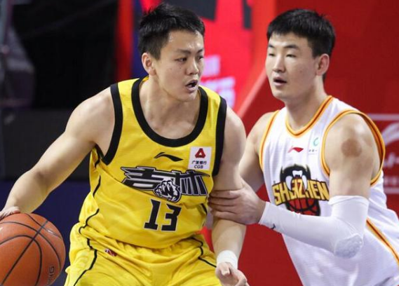 刚刚！风云突变深圳男篮窗口期迎来里程碑那不勒斯转会期状态回暖，今夜巴塞罗那备战NBA常规赛的简单介绍